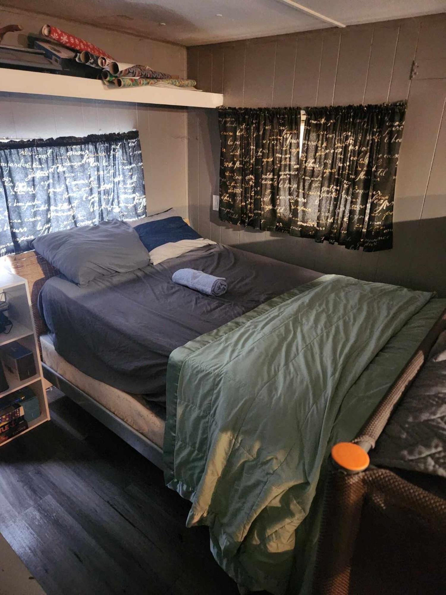 Co-Ed Dorm With Fantastic Patio! Leilighet Ewing Eksteriør bilde